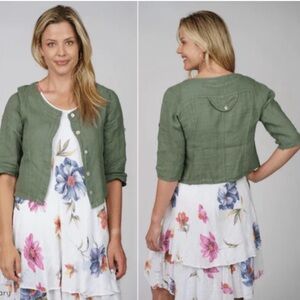 ***Me & Gee**Chic Olive Green Cropped Linen Jacket